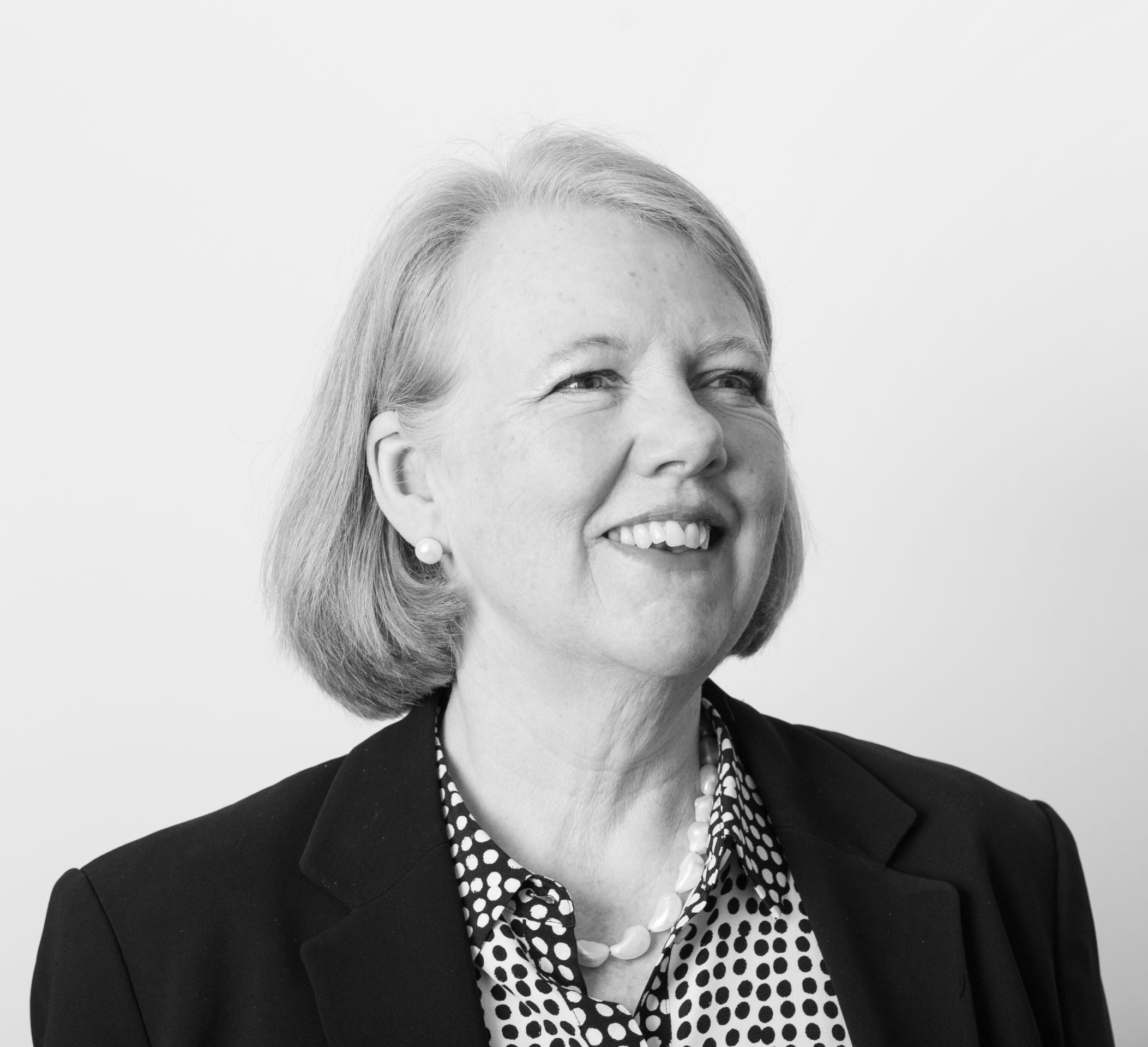 https://strabenshall.co.uk/wp-content/uploads/2022/05/Philippa-Armitage-1-1-scaled-e1653467282982.jpg